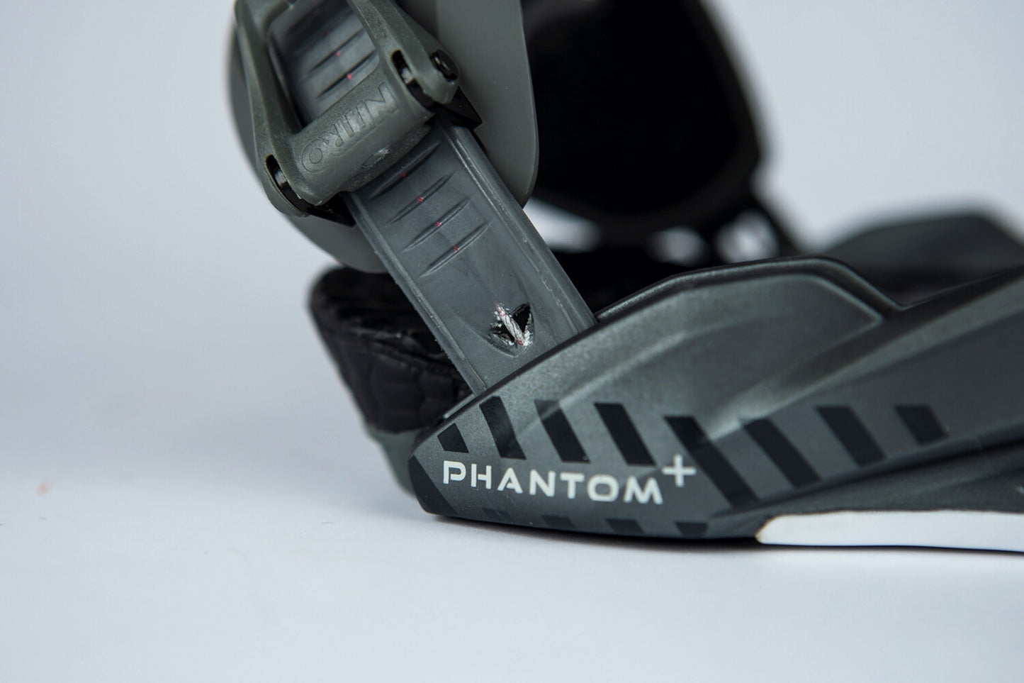 Nitro PHANTOM PLUS Snowboard Bindung ALLOY 2024