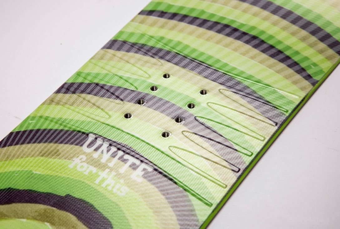 Nitro RIPPER YOUTH X VOLCOM Snowboard Jugendliche 23 All-Mountain Freestyle Board