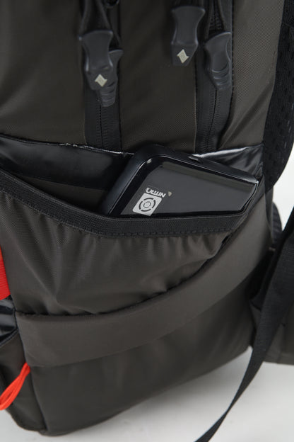 Nitro Slash 25 Pro Rucksack für Touren- Snowboarder RAVEN