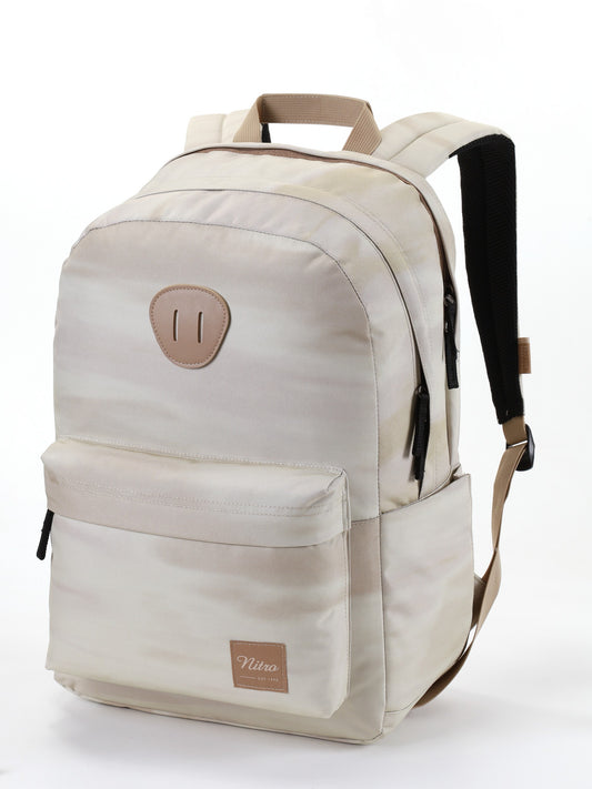 Nitro Urban Plus 28L Rucksack mit 15 Zoll Laptopfach Farbe Dune
