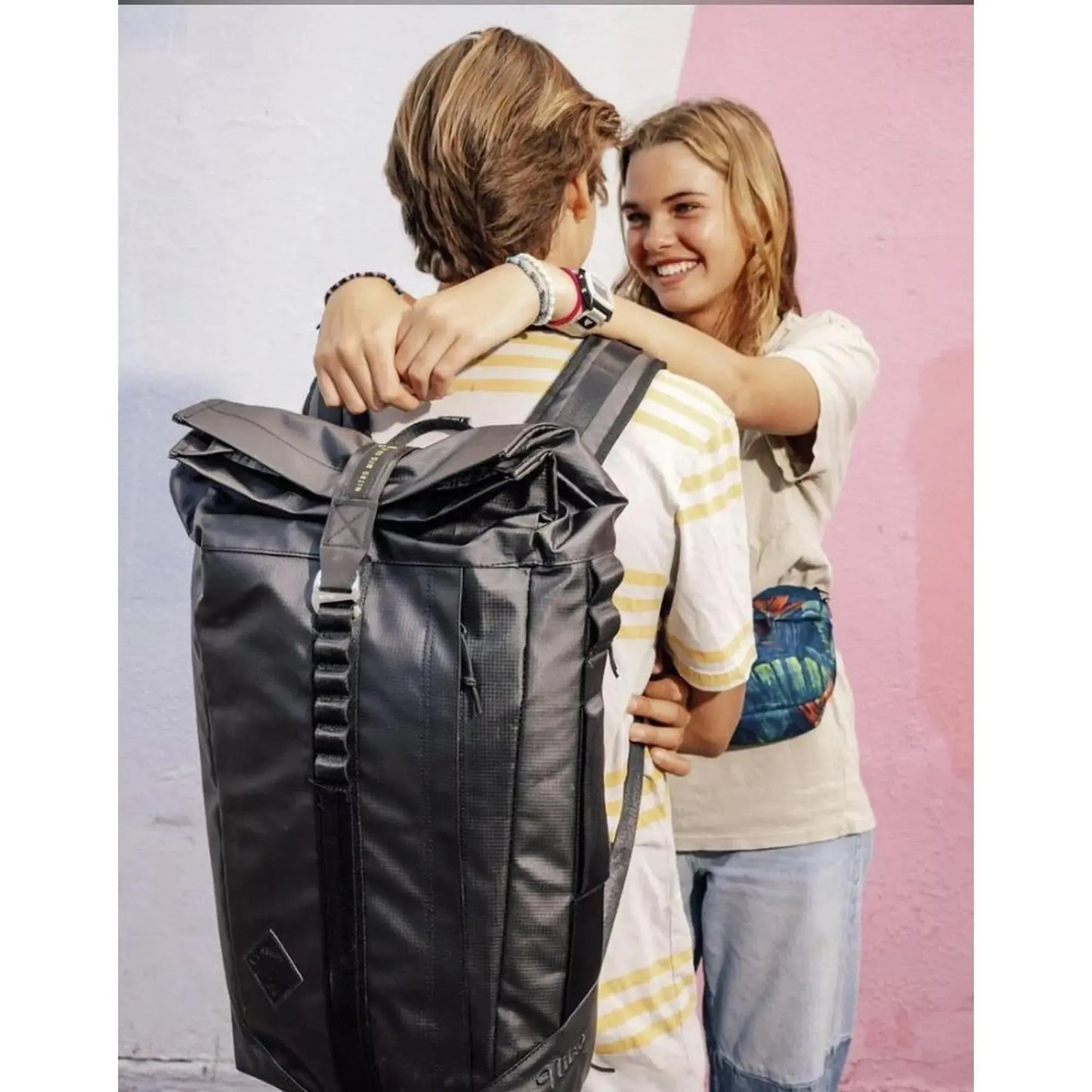 Nitro Scrambler 28L Rucksack mit 15 Zoll Laptopfach Dead Flower