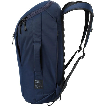 Nitro Nikuro Traveler 32L Rucksack mit 17 Zoll Laptopfach Nightsky