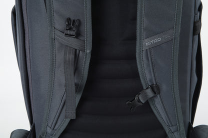 Nitro  Nikuro Traveler 32 L  Rucksack mit 17 Zoll Laptopfach GRAPHITE (Grau)