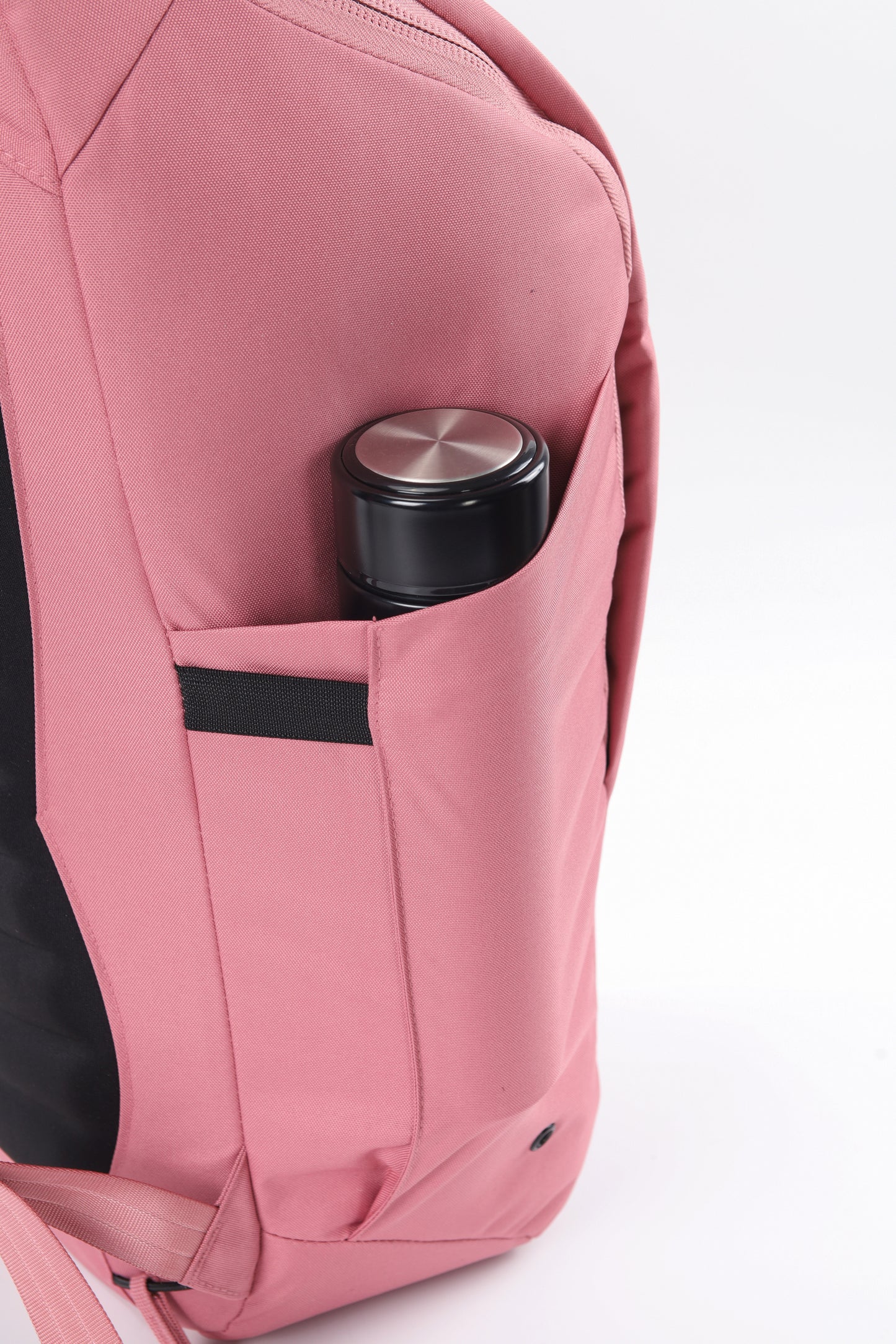 Nitro Nikuro Traveler 32 L Rucksack mit 17 Zoll Laptopfach WOODROSE