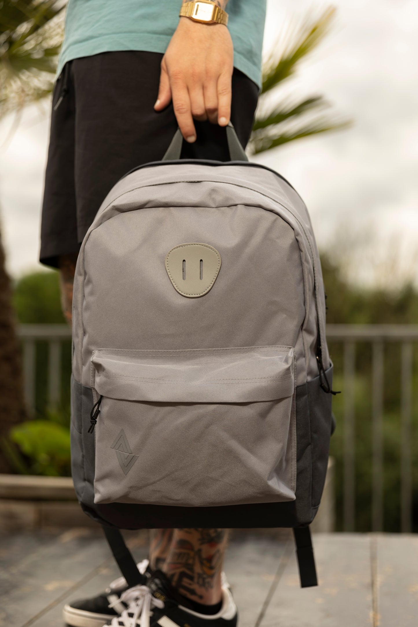 Nitro Urban Plus 28L Rucksack mit 15 Zoll Laptopfach GRAPHITE