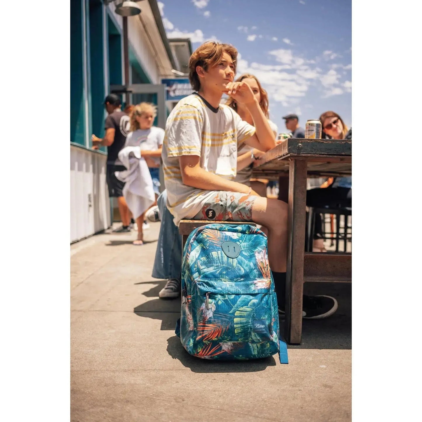 Nitro Urban Plus 28L Rucksack mit 15 Zoll Laptopfach Tropical